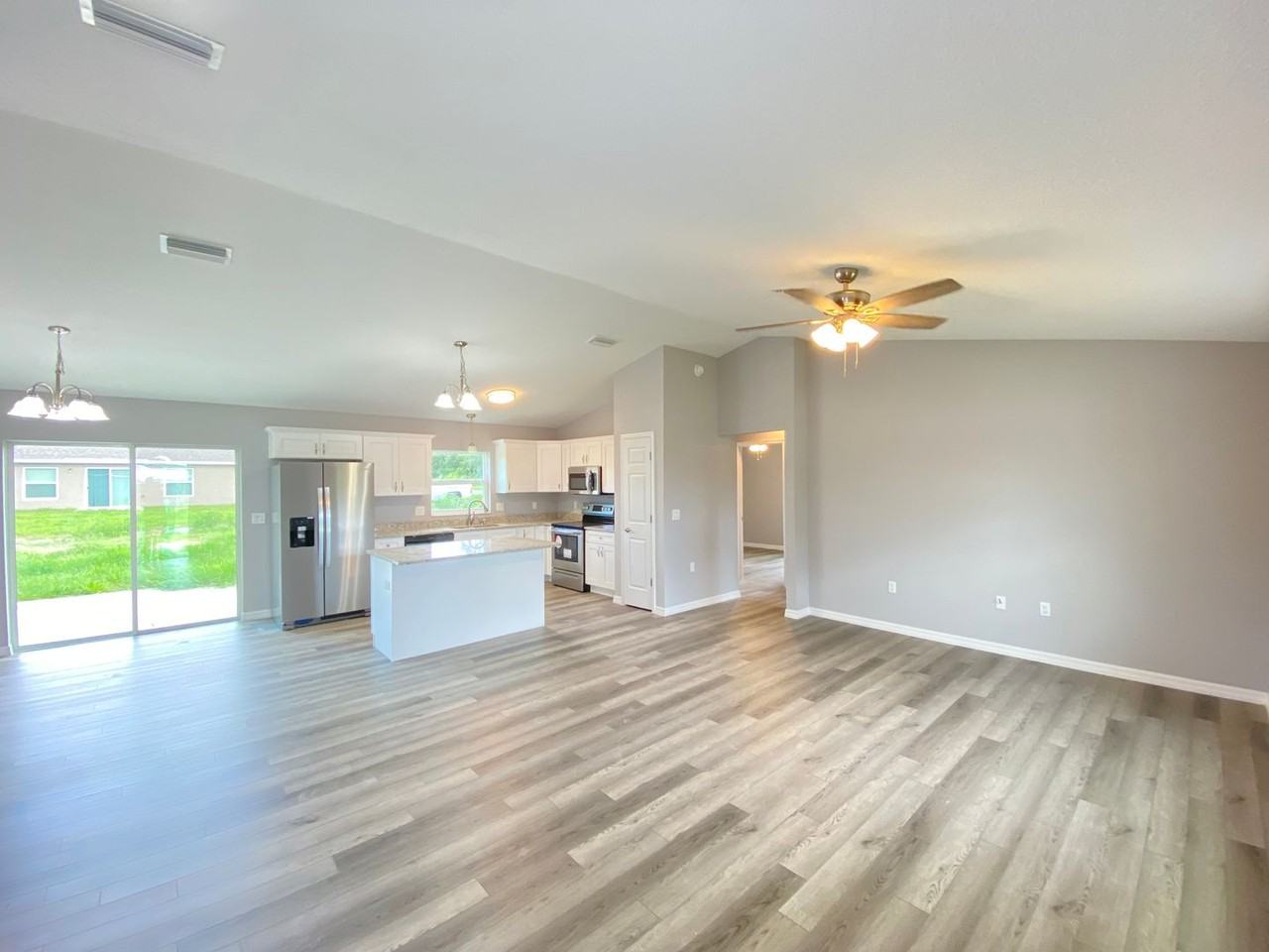 2730 Sw 145th Place Rd - Photo 4 of 29