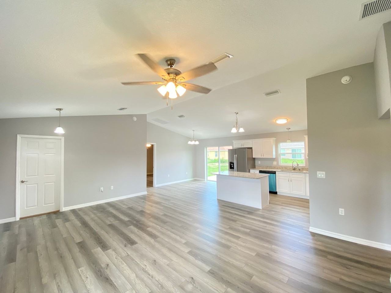 2730 Sw 145th Place Rd - Photo 5 of 29