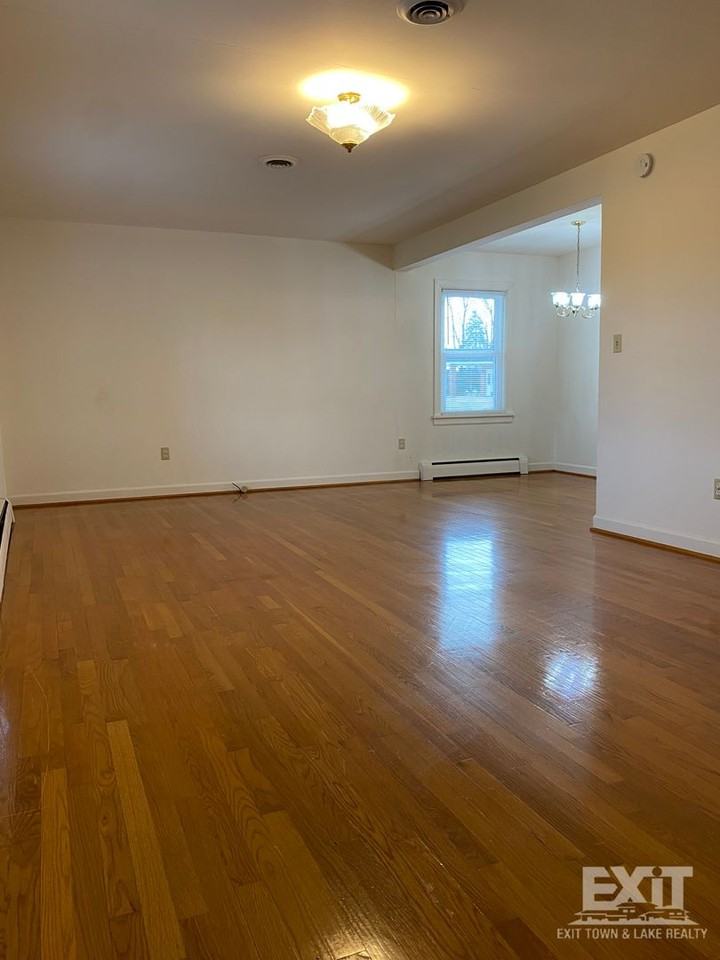 1949 Reedy Creek Rd - Photo 7 of 27