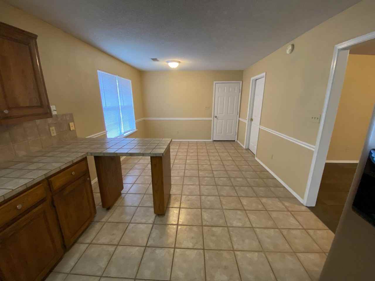 2106 Breckenridge Ter - Photo 5 of 14