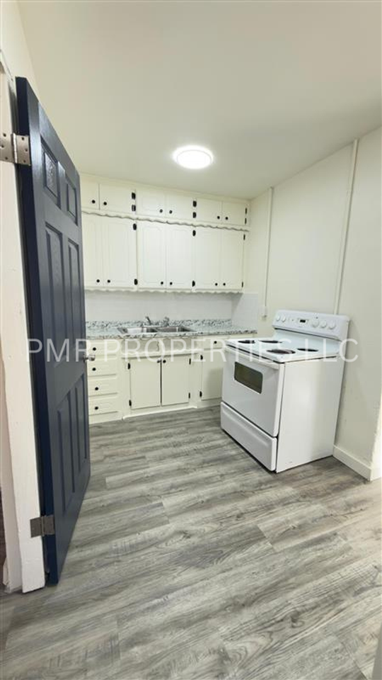 1211 Nw Lincoln Ave - Photo 5 of 7