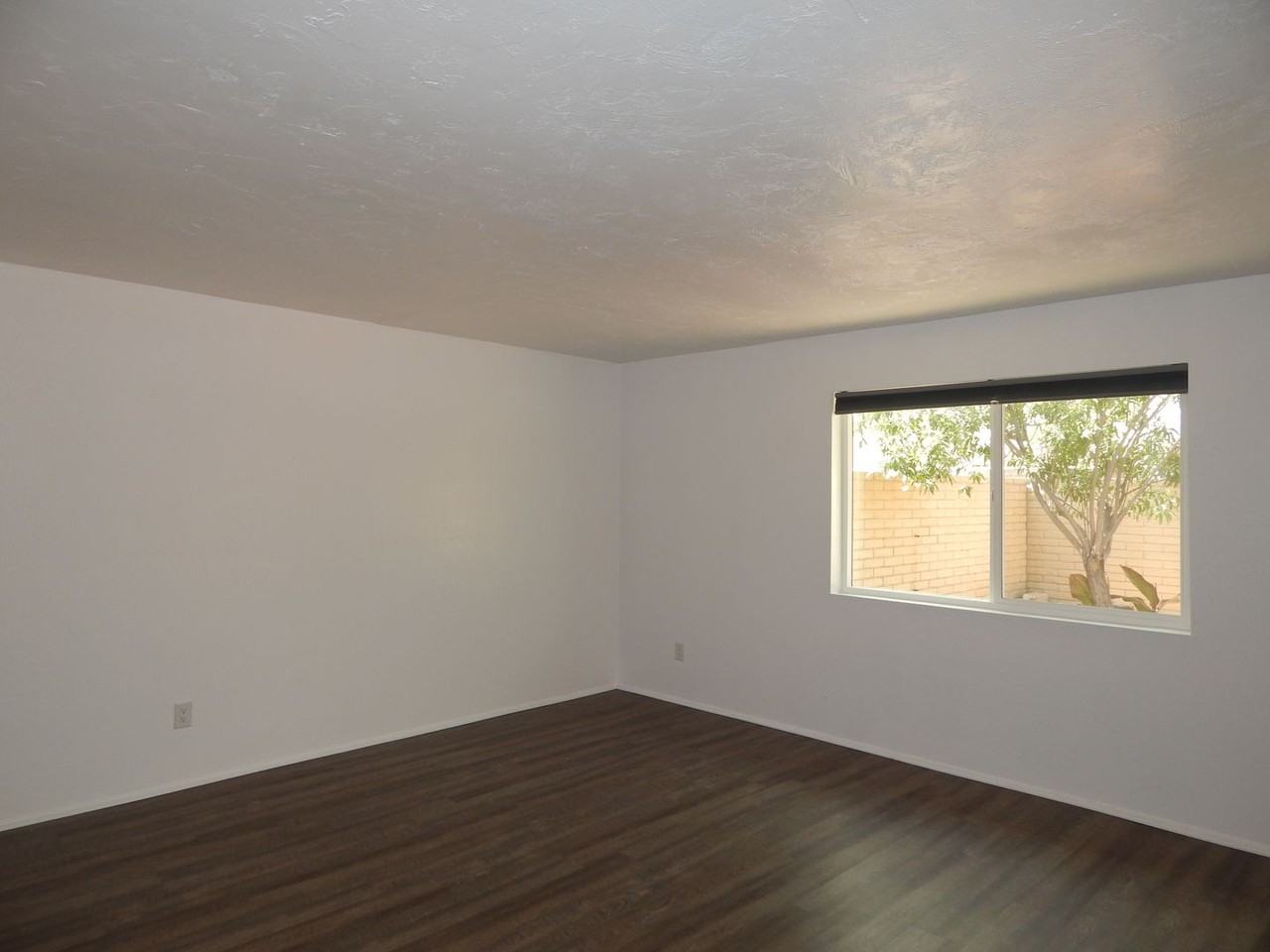 993 N Caribe Ave - Photo 6 of 15