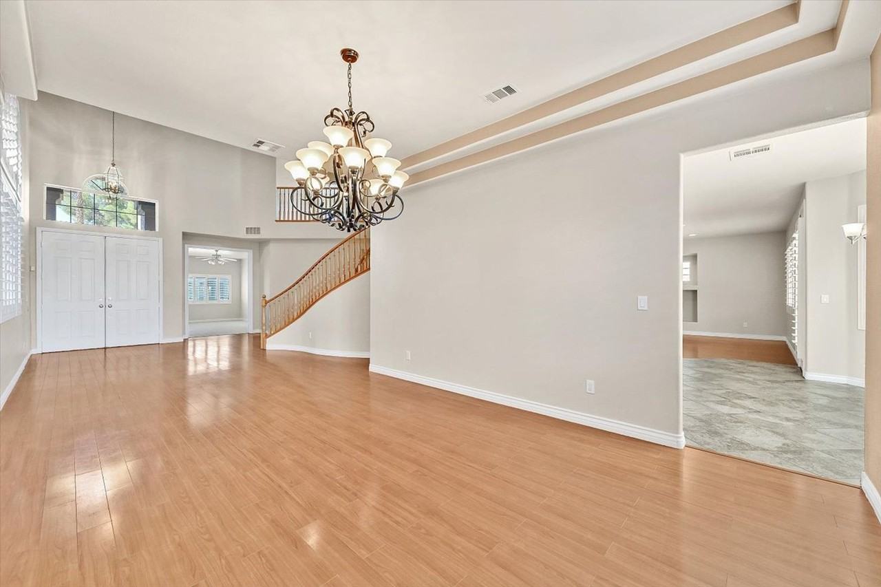 9515 Gainey Ranch Ave - Photo 3 of 35
