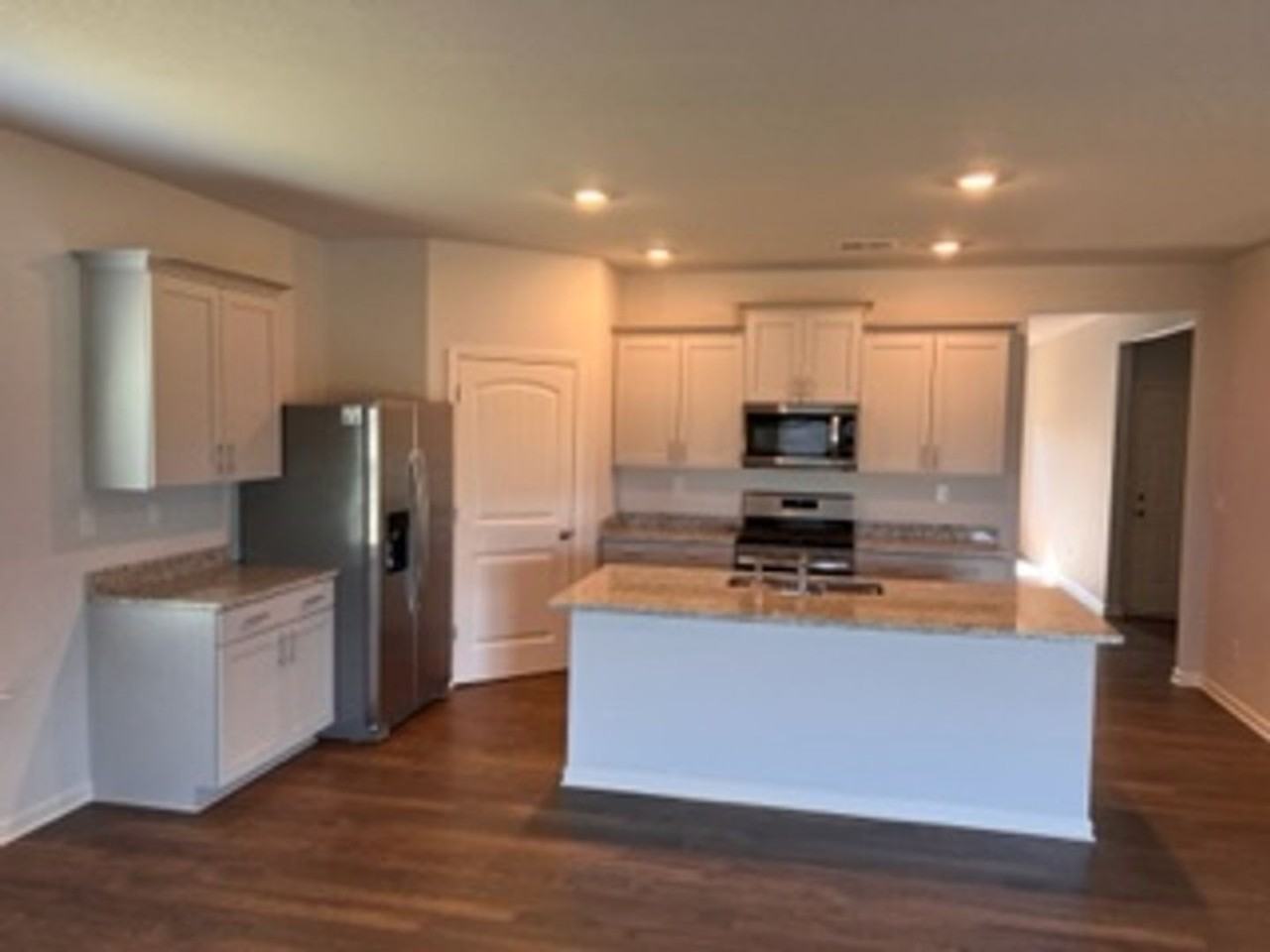 50 Meadowland Ln - Photo 3 of 15