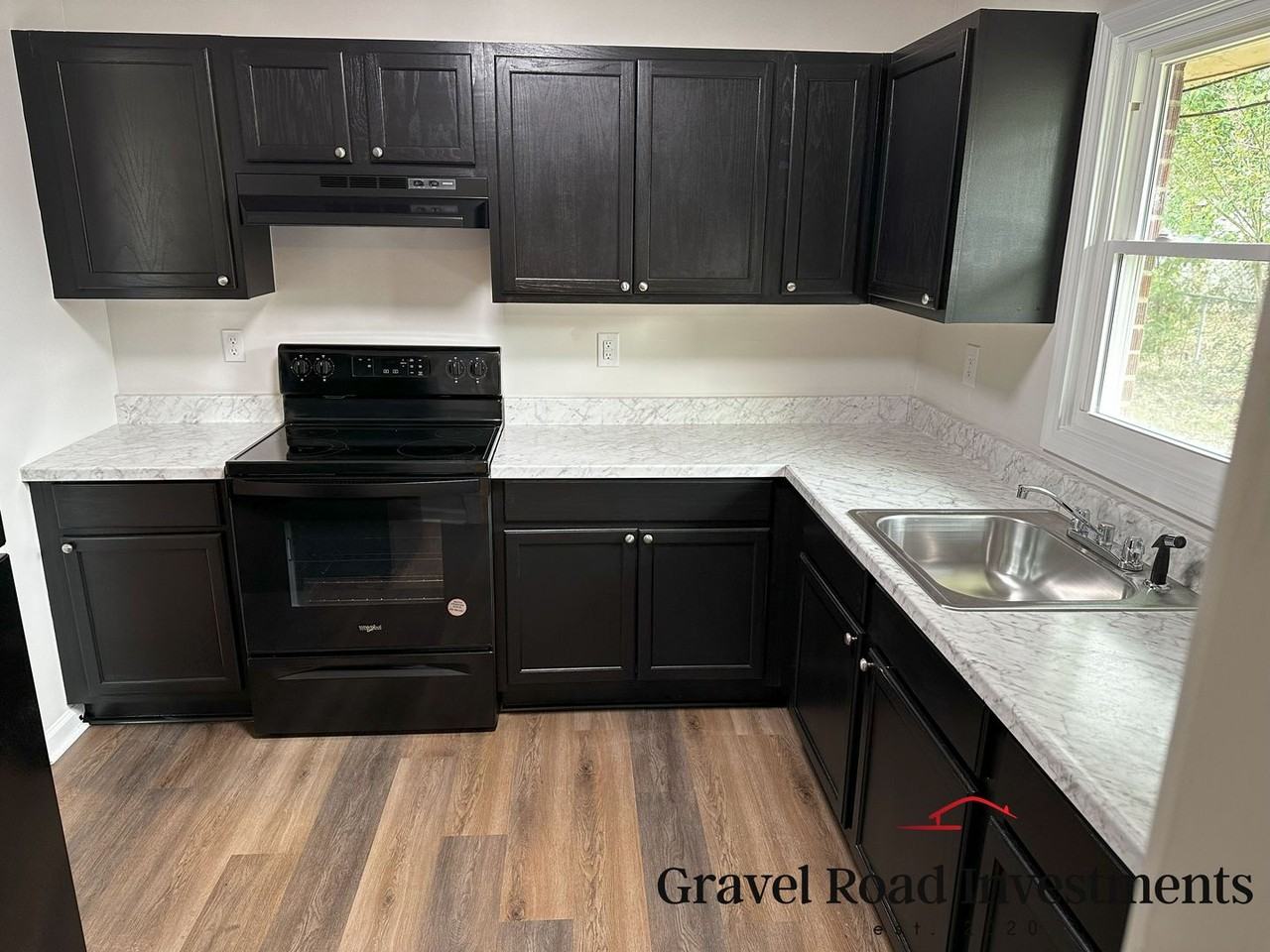 2103 Ml King Jr Blvd - Photo 2 of 20