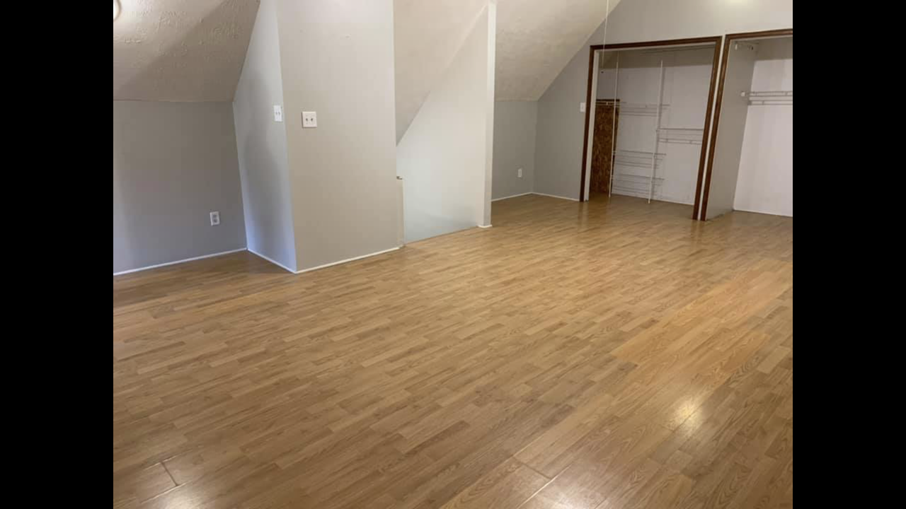 1044 N 8th St - Photo 3 of 16