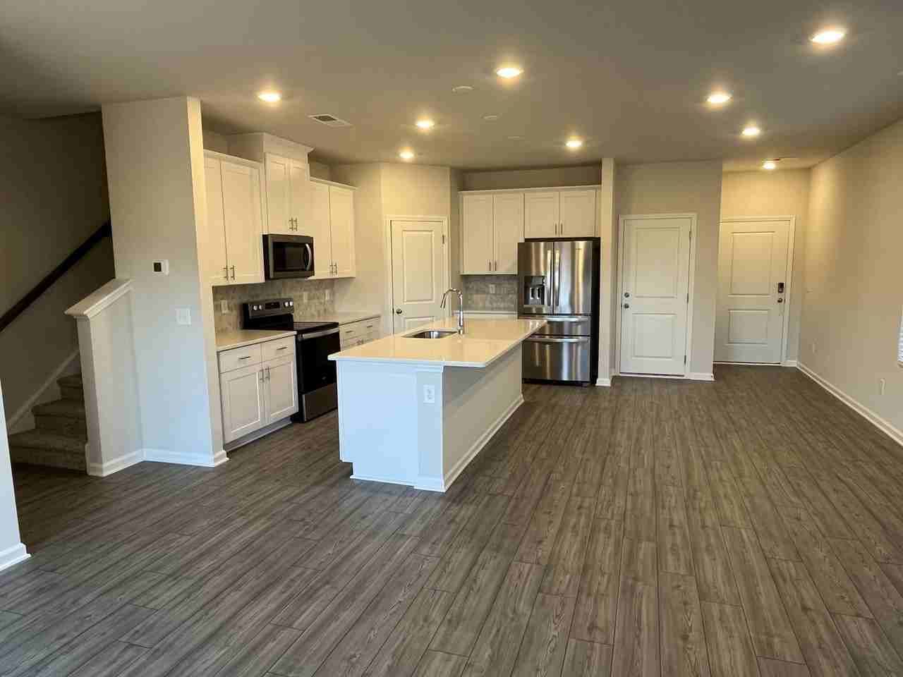 5173 Brailey Cir - Photo 3 of 25