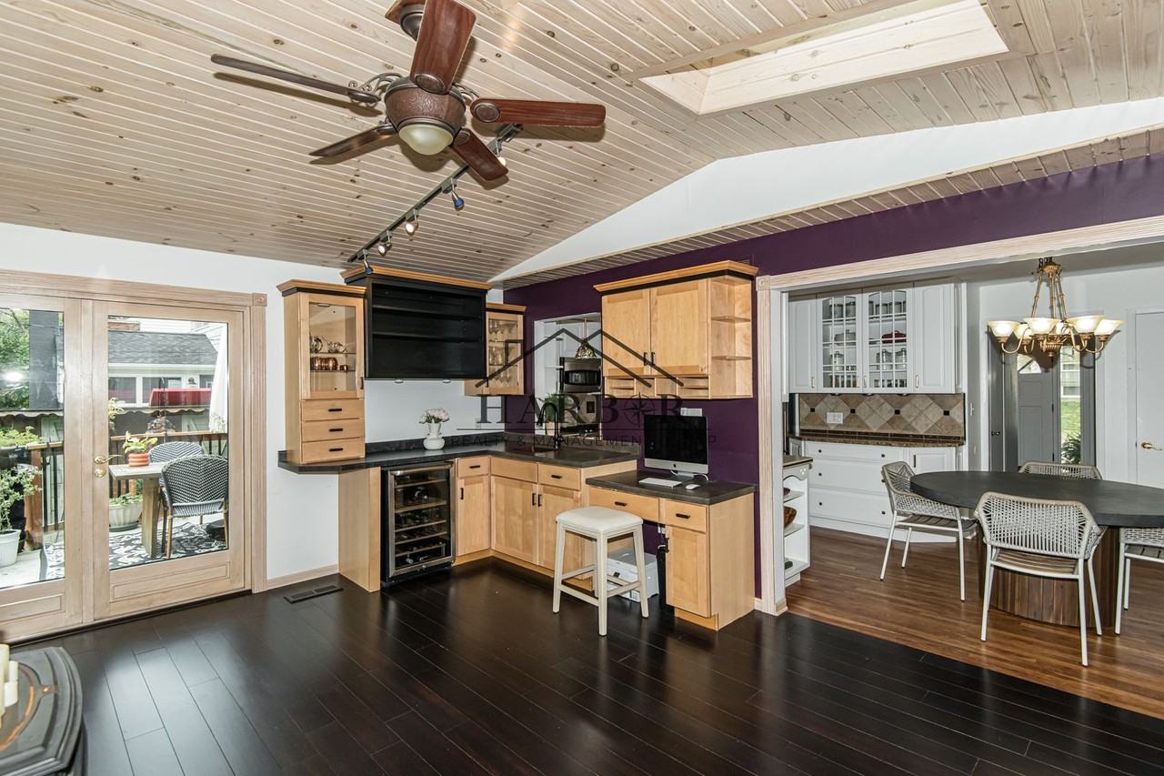 2418 5th Ave Nw - Photo 5 of 32