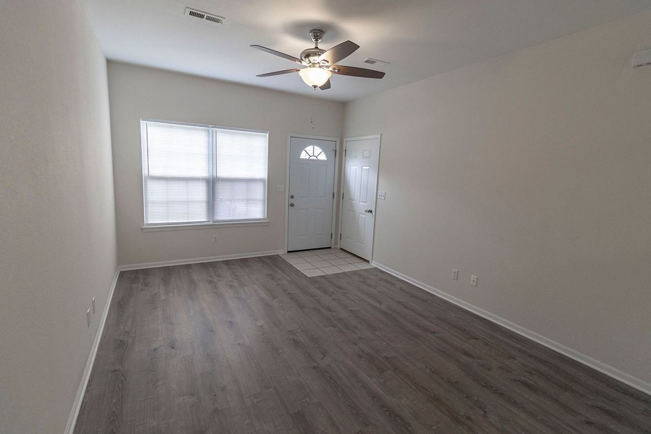 5000 Derby Ridge Dr #307 - Photo 4 of 28