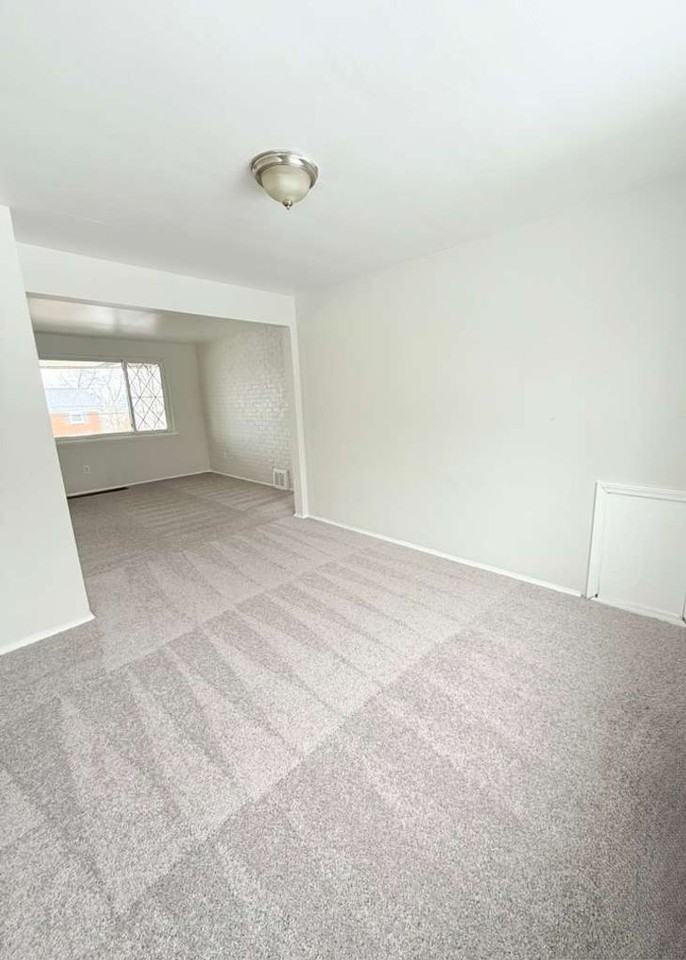 456 Lee Dr - Photo 6 of 20