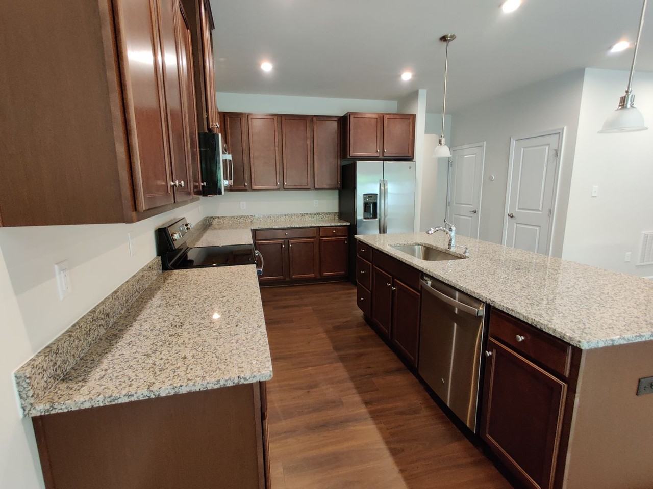 12736 Prestonfield Dr - Photo 7 of 22