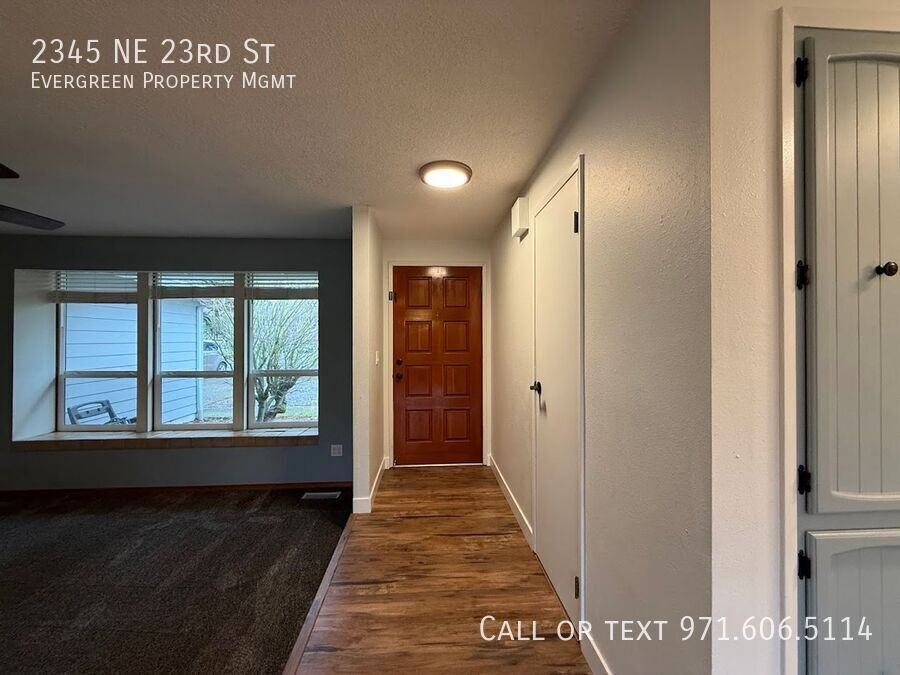 2345 Ne 23rd St - Photo 7 of 50