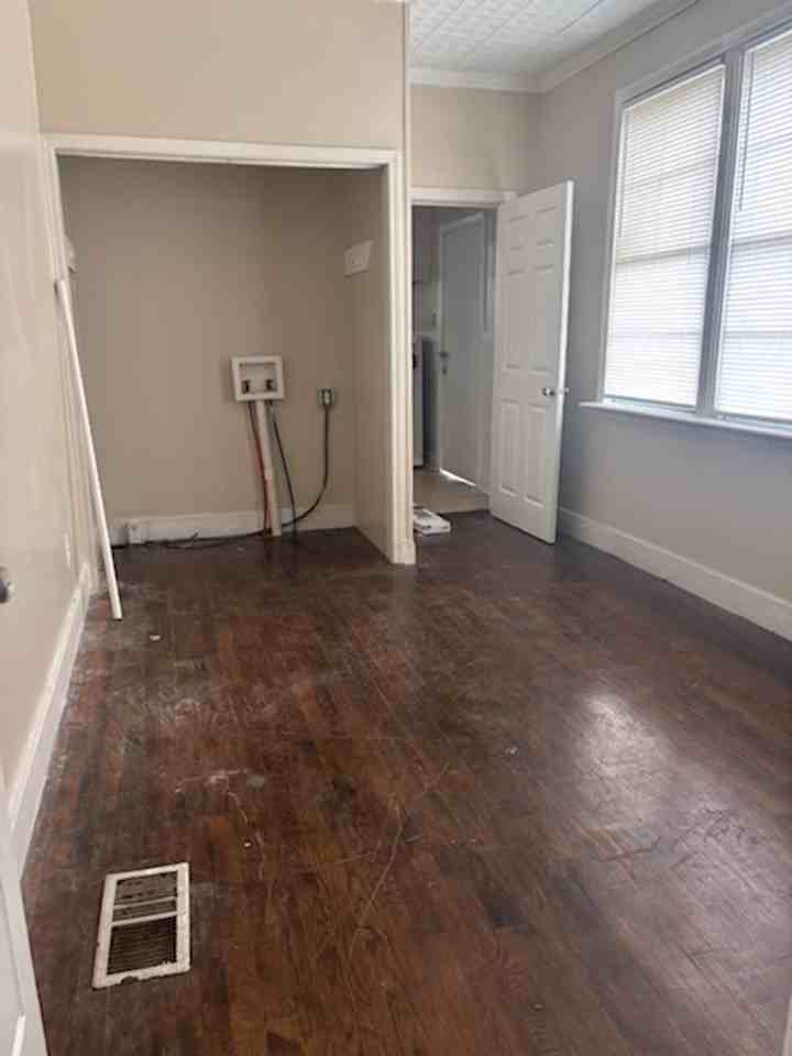 4052 N State St - Photo 7 of 13