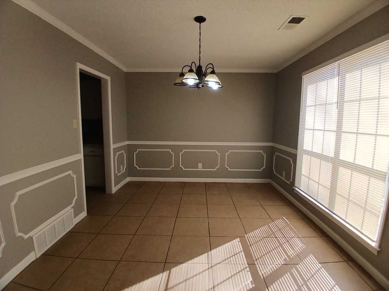 6764 Boylston Dr - Photo 2 of 14