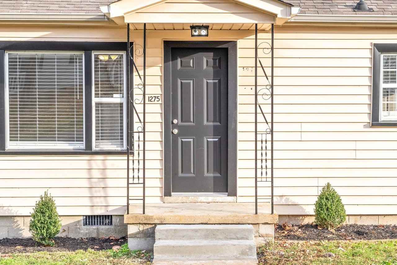 1275 Bagwell Dr - Photo 6 of 22