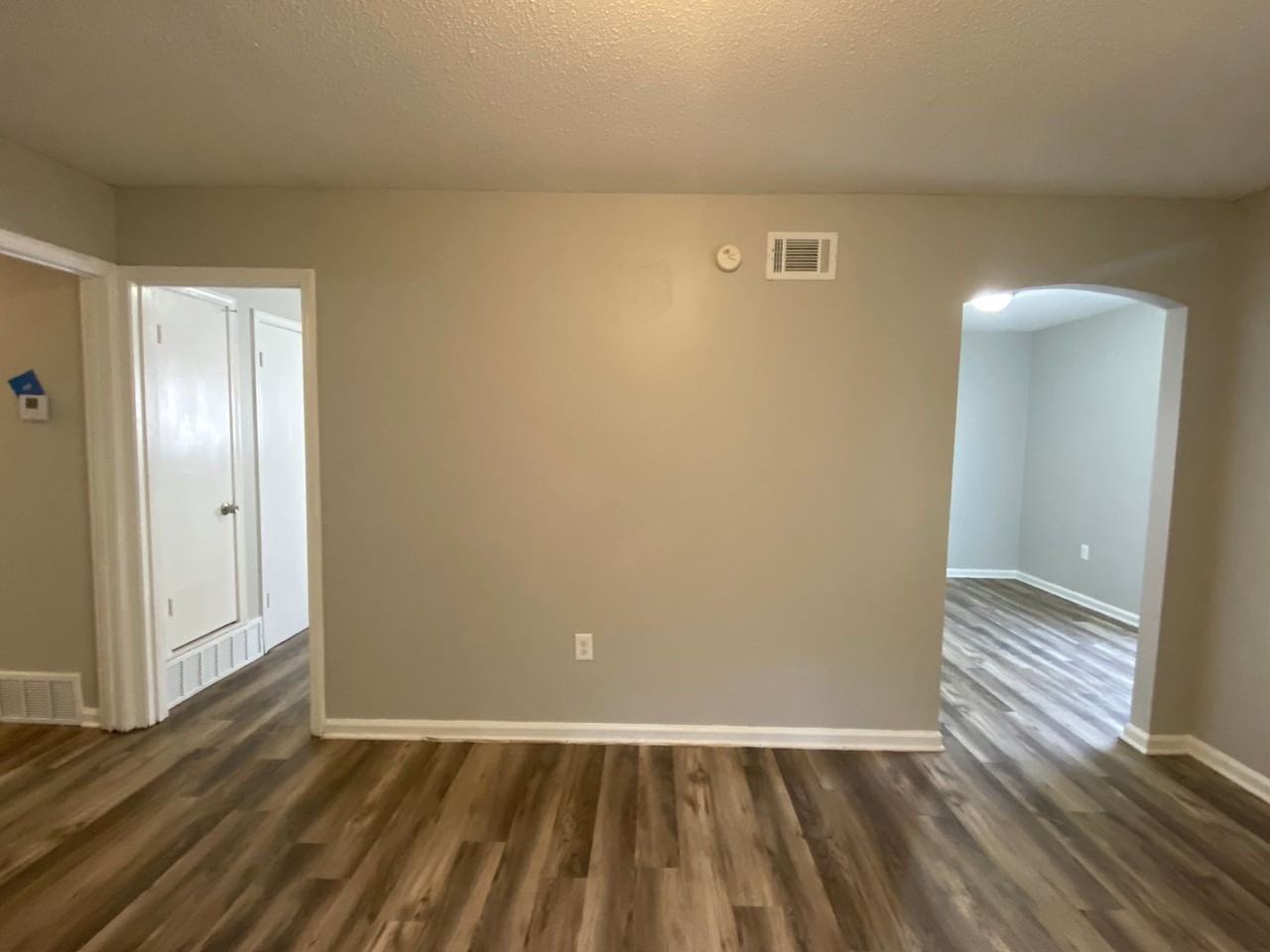 6421 Oak Park Dr - Photo 6 of 20