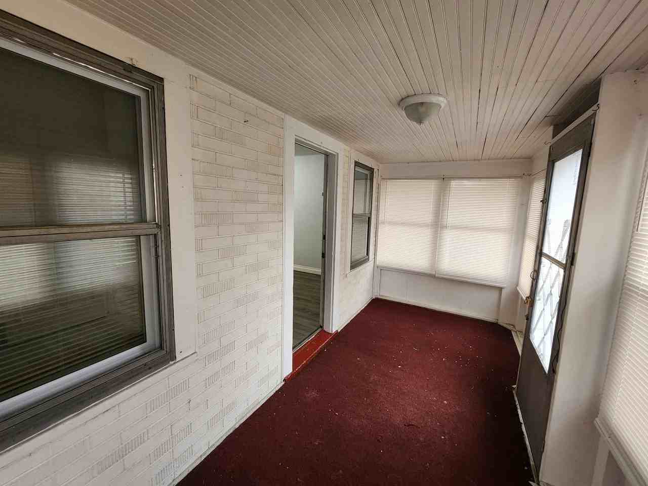 1490 Clara Ave - Photo 2 of 14