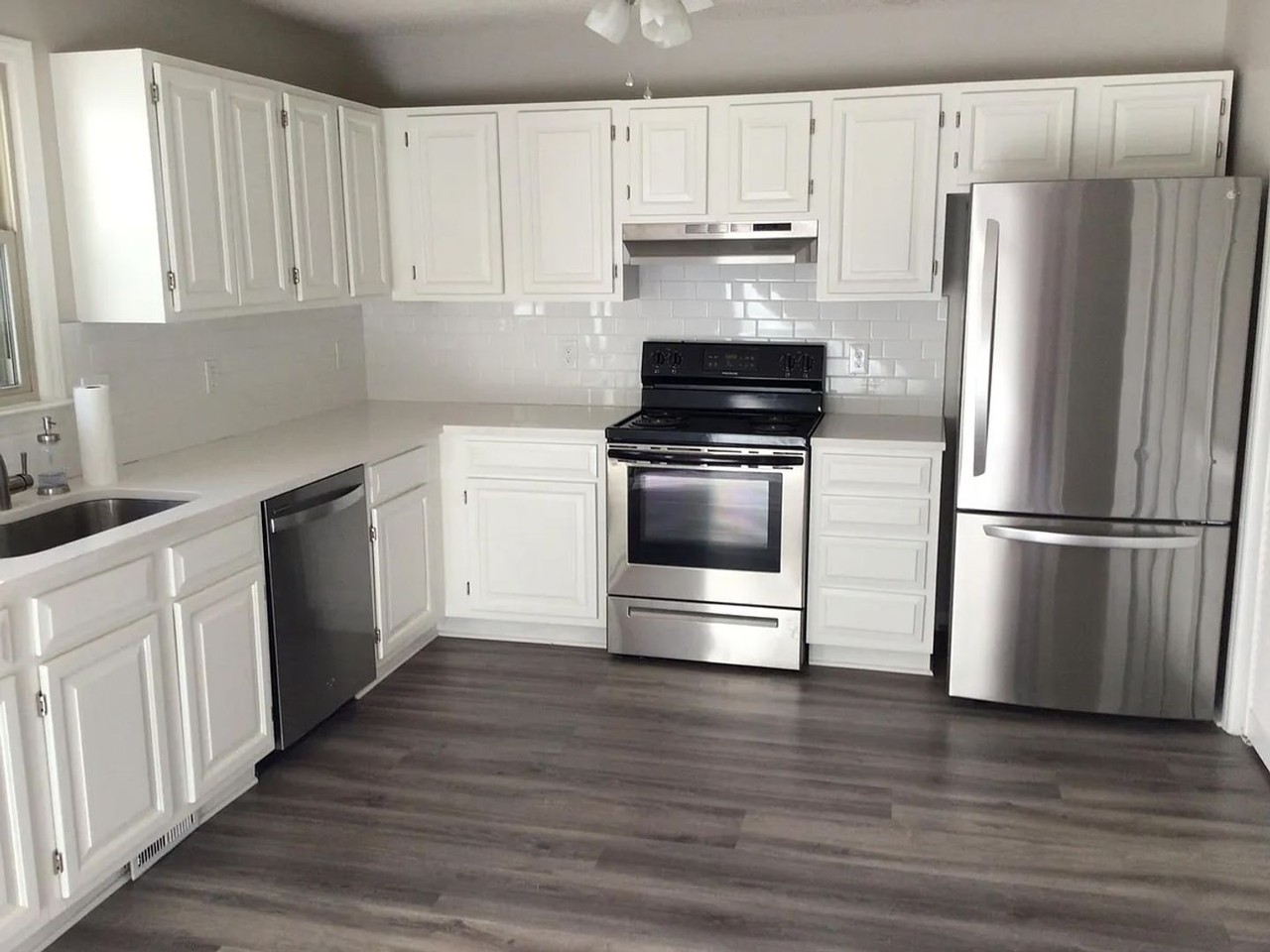 6536 Thetford Ct - Photo 2 of 7