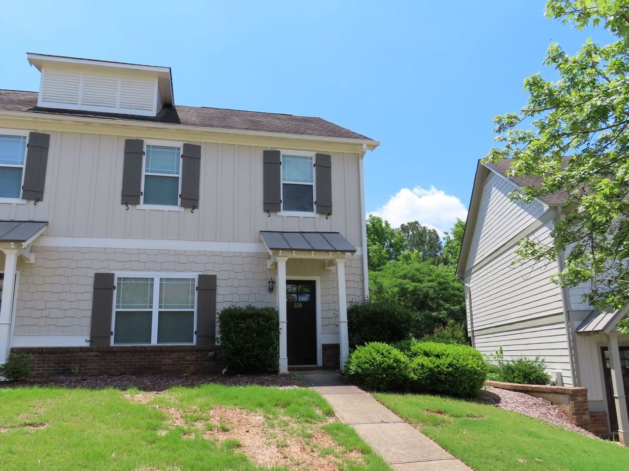 259 Oconee River Cir - Photo 2 of 8