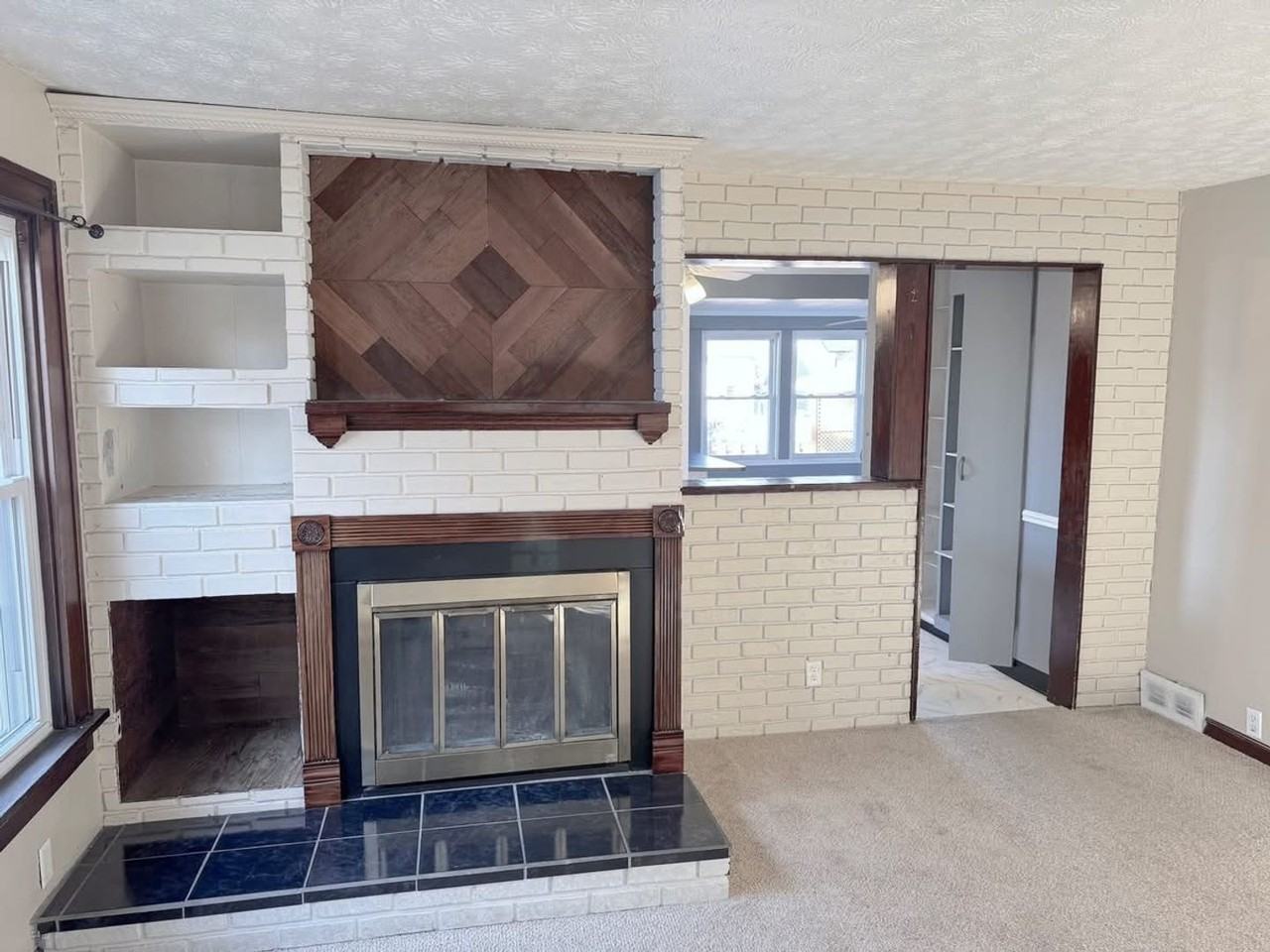 305 N F St - Photo 6 of 16