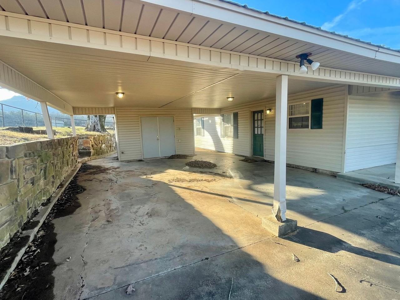 11793 11793 Bethel Rd Farm House - Photo 2 of 25