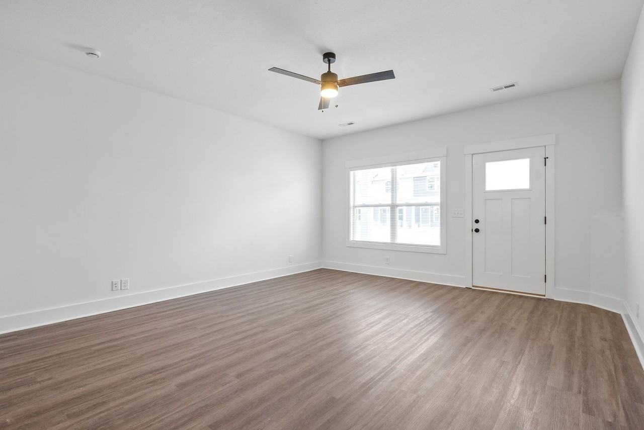 325 Front Ridge Cir - Photo 7 of 42