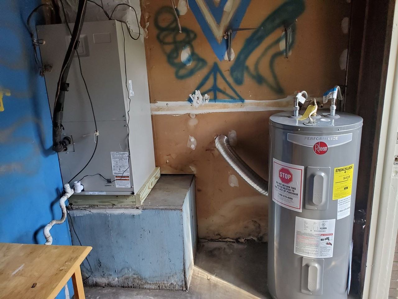 1517 Rosewood Dr - Photo 3 of 19