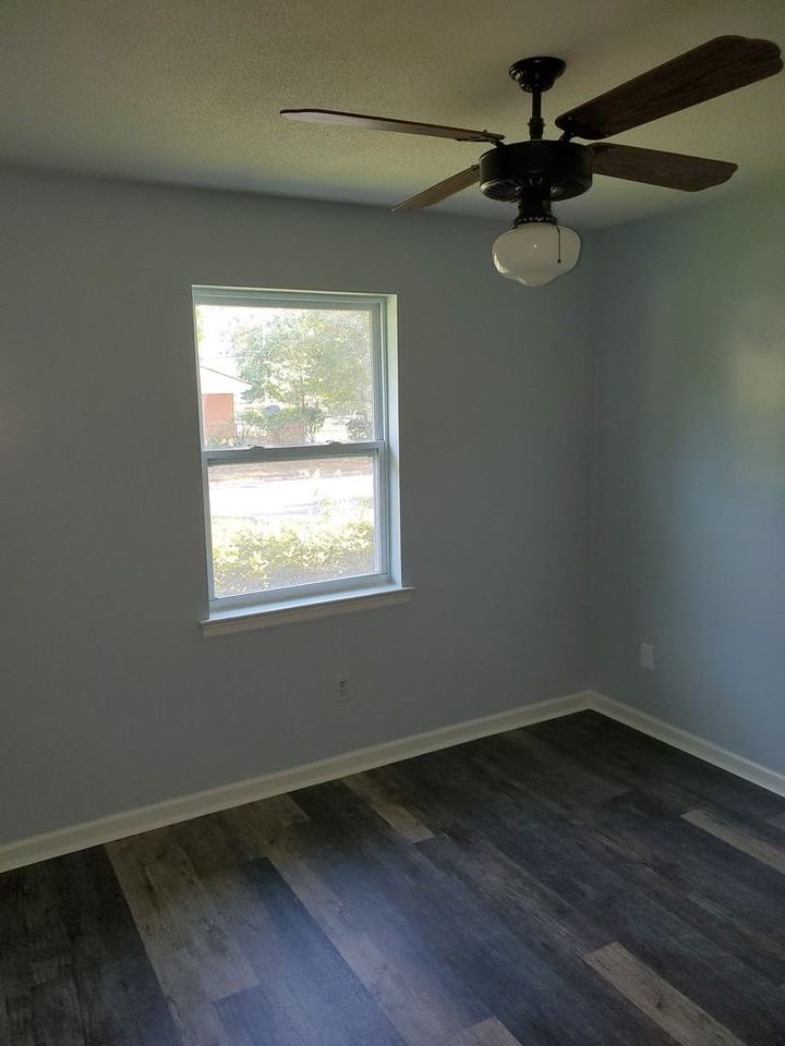 1517 Rosewood Dr - Photo 7 of 19