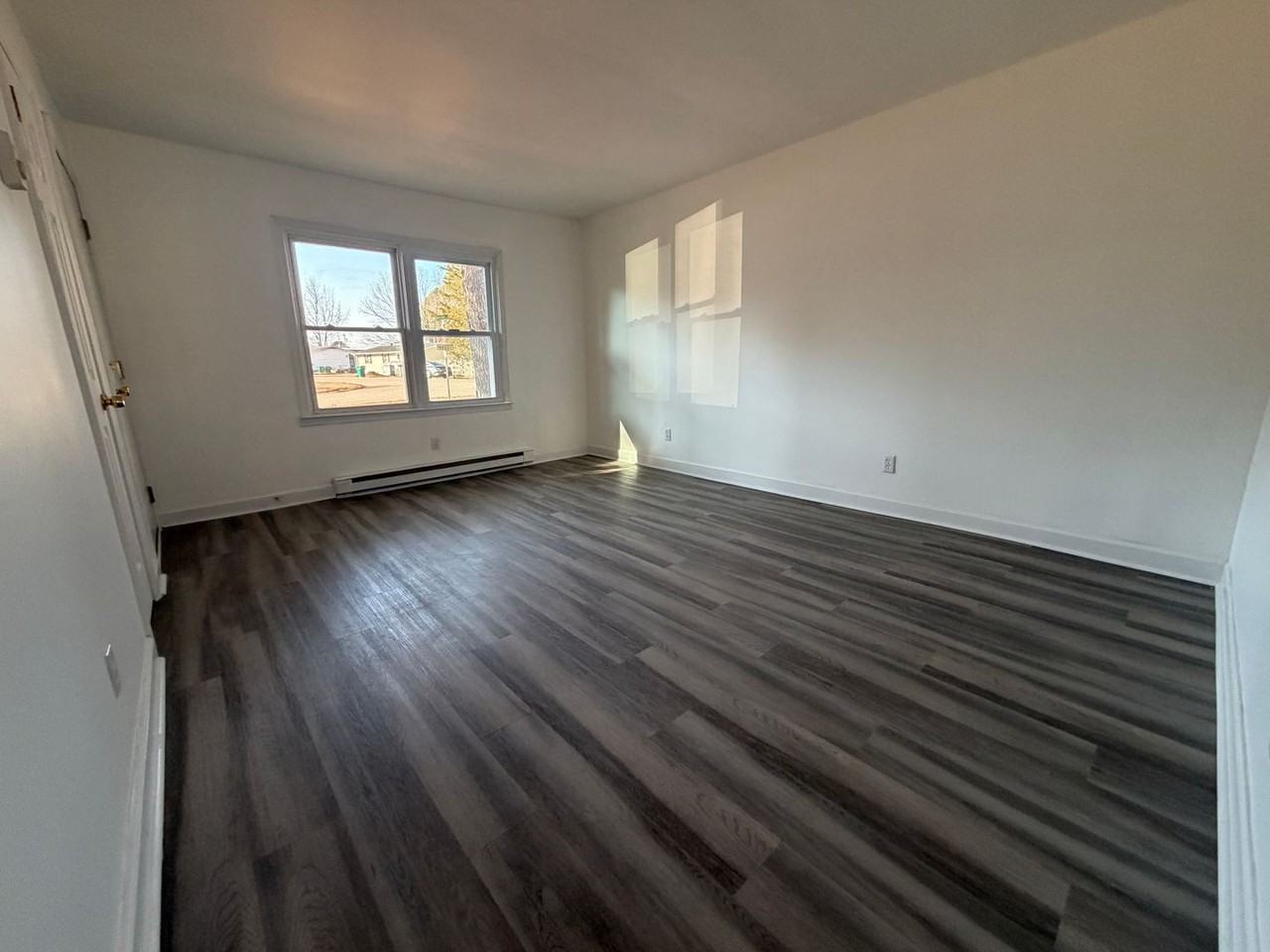 204 Belvidere St - Photo 2 of 13