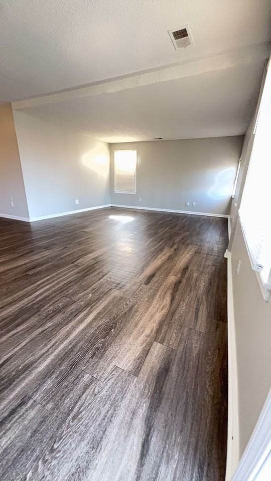 3788 Bishops Bridge Rd - Photo 2 of 12