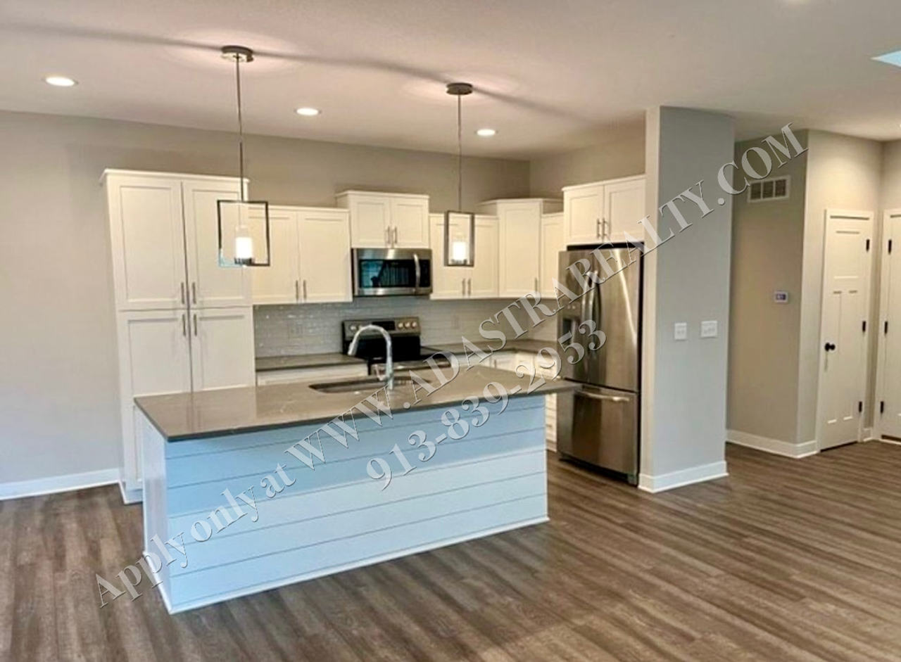 6942 W 162nd Ct - Photo 4 of 21