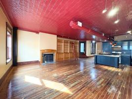 featured image of 318 N Main St