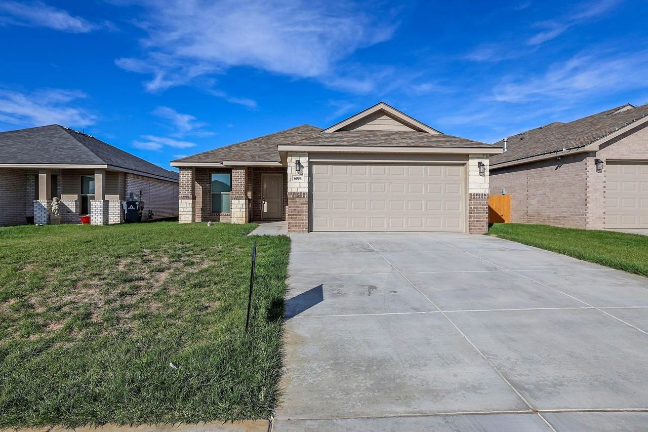 6904 Athens St - Photo 2 of 26