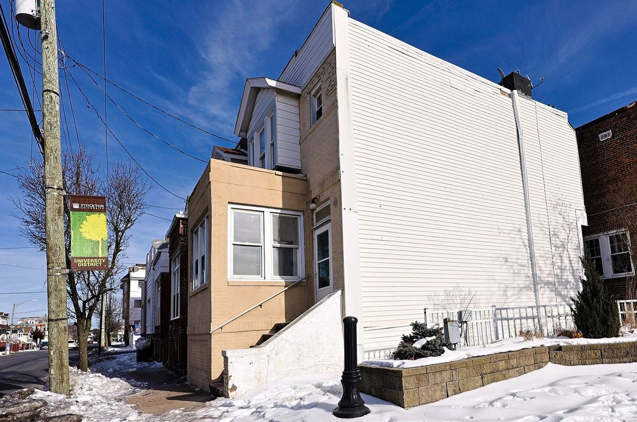 3636 Winchester Ave - Photo 2 of 17