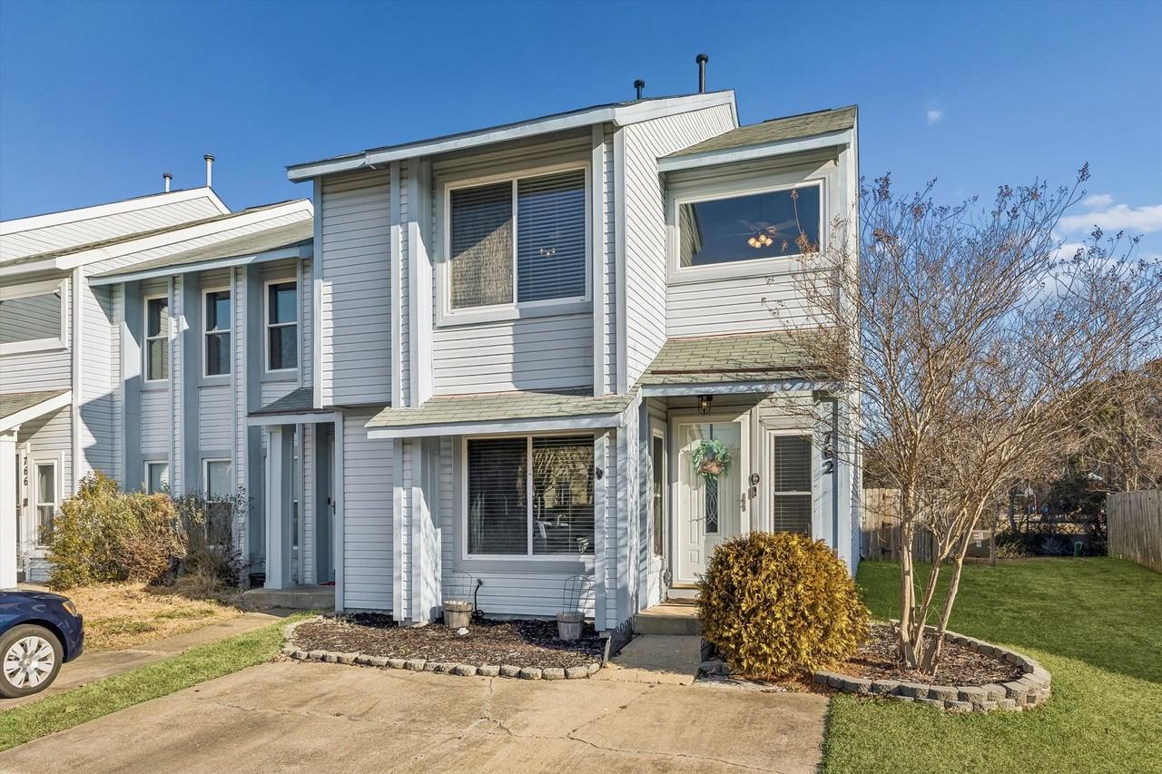 762 Quesnel Dr - Photo 2 of 48