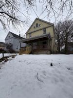 featured image of 705 Kling St