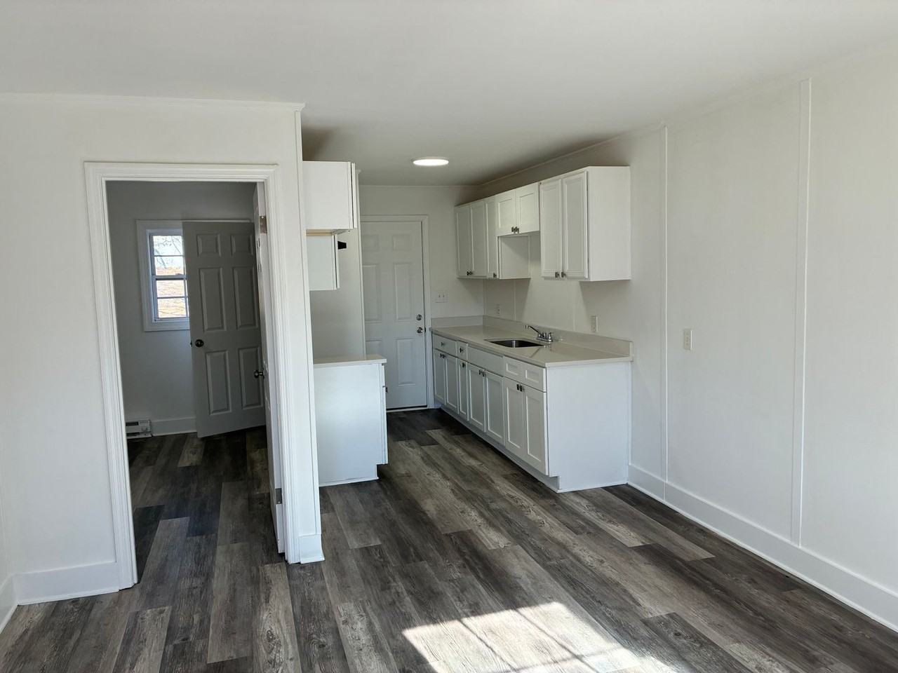 1415 Memorial Park Rd - Photo 2 of 7