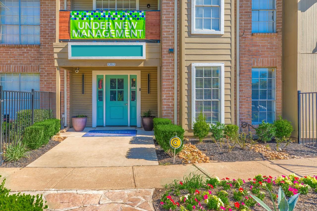 Coventry Park Apartments - Photo 2 of 50