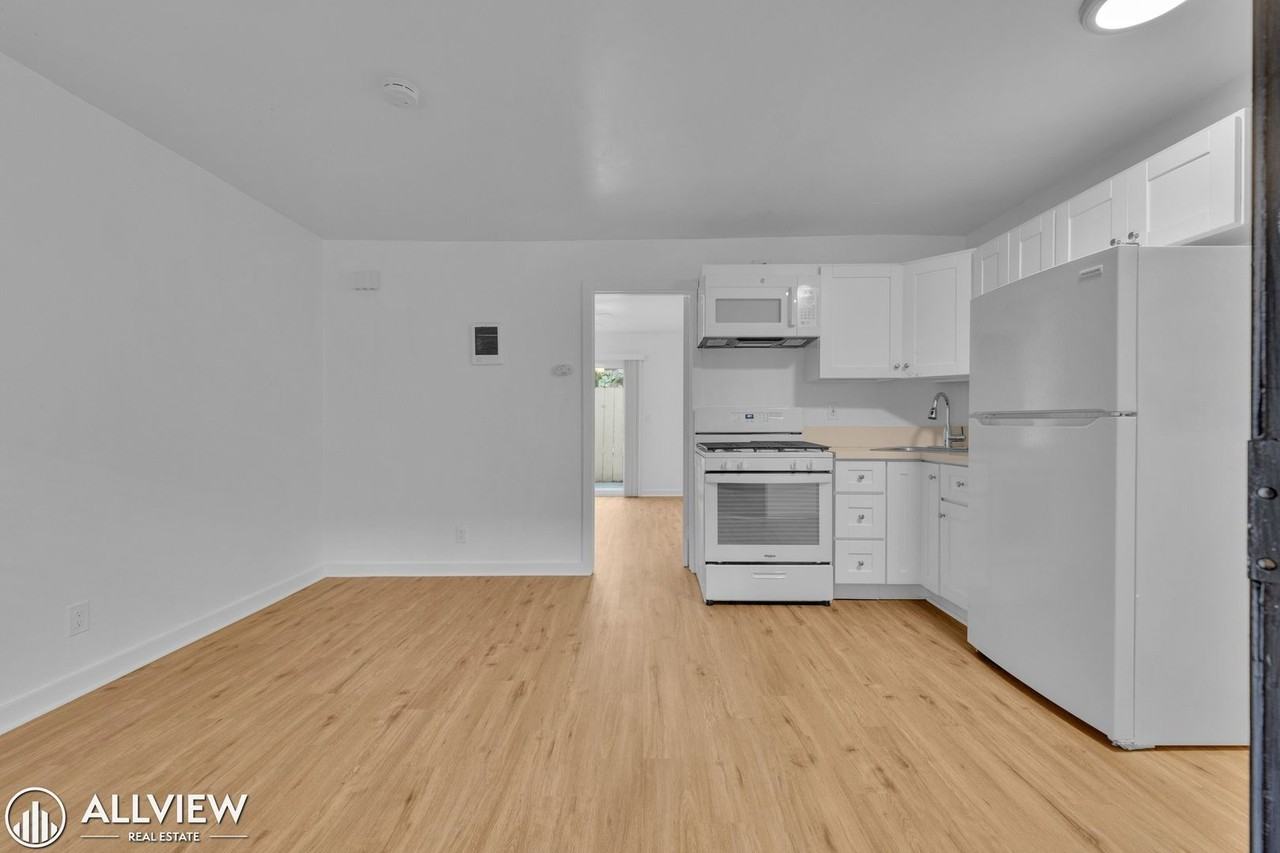 3864 35th Street - Photo 5 of 38