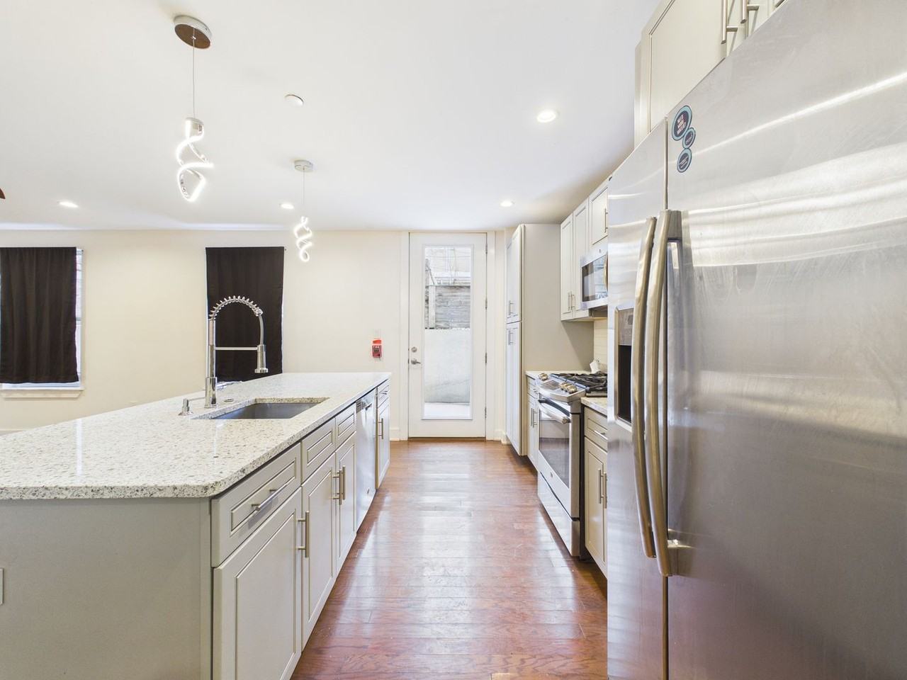 1532 N 7th St - Photo 5 of 16