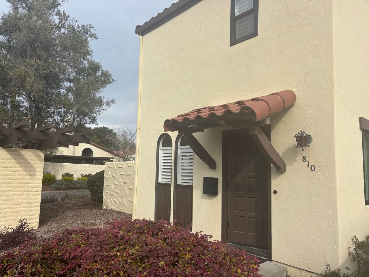 810 Shady Oak Dr - Photo 2 of 27