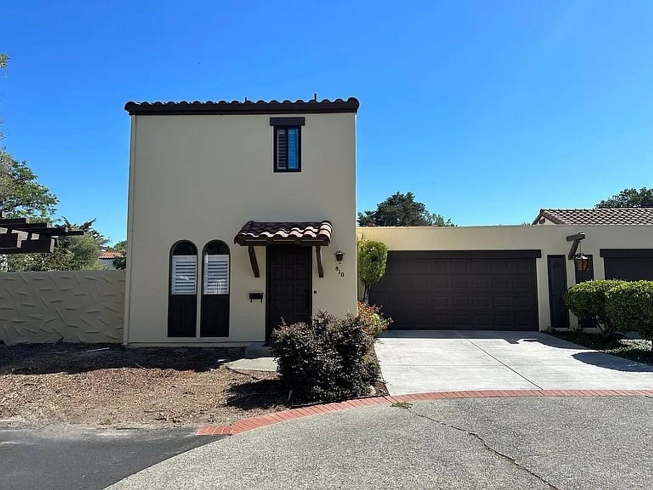 810 Shady Oak Dr - Photo 3 of 27