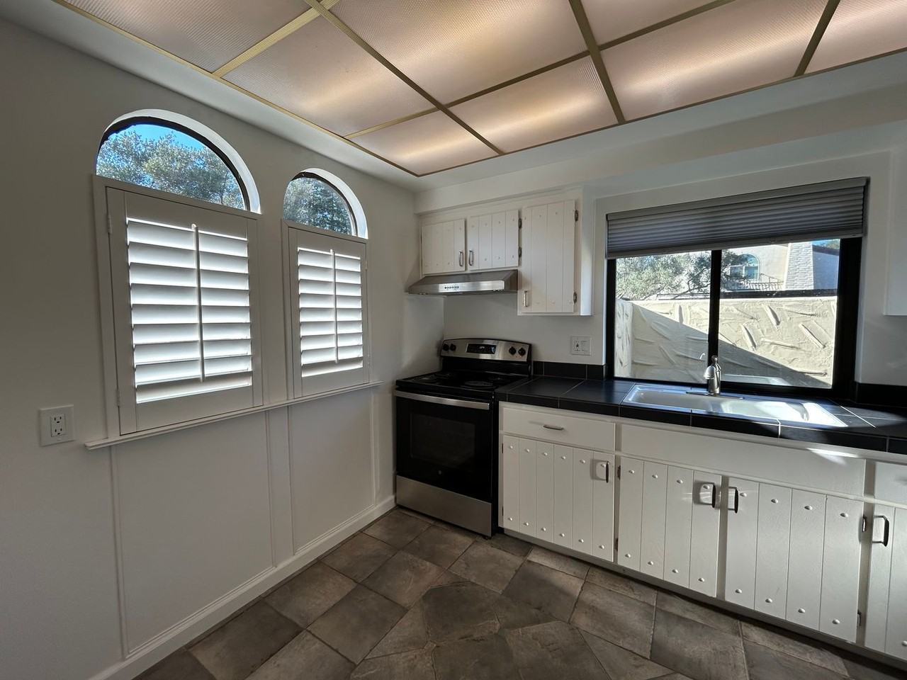 810 Shady Oak Dr - Photo 7 of 27