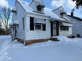 featured image of 15305 Benhoff Dr