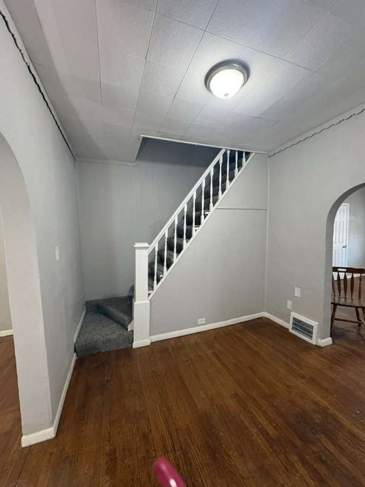 3666 E 57th St - Photo 5 of 14