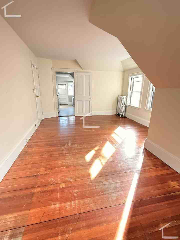 22 Quint Ave - Photo 4 of 12