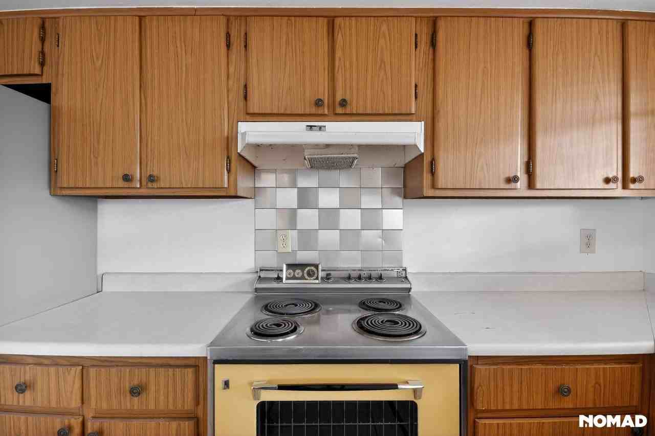 938 N Larry Pl - Photo 5 of 36