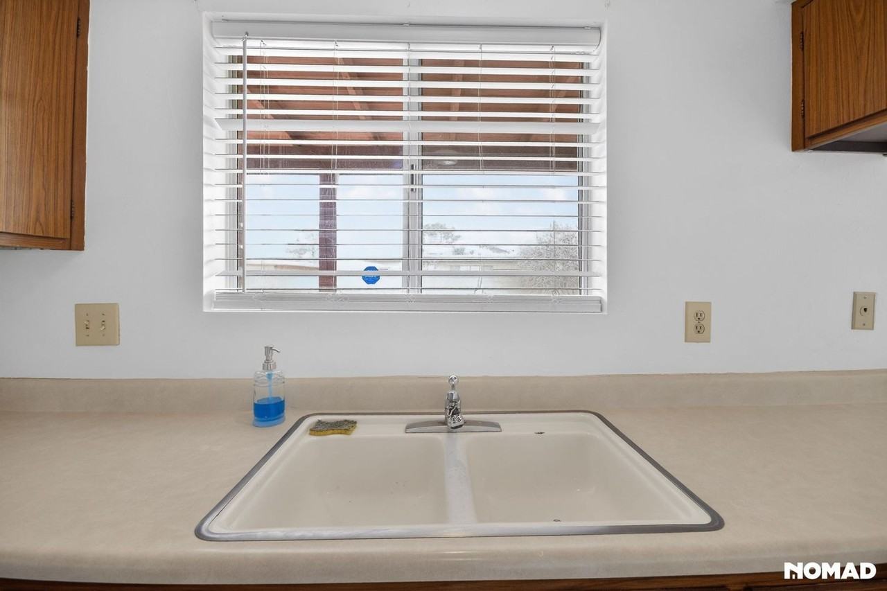 938 N Larry Pl - Photo 6 of 36