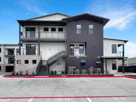 630 Central Pkwy #1215 - Photo 1 of 1