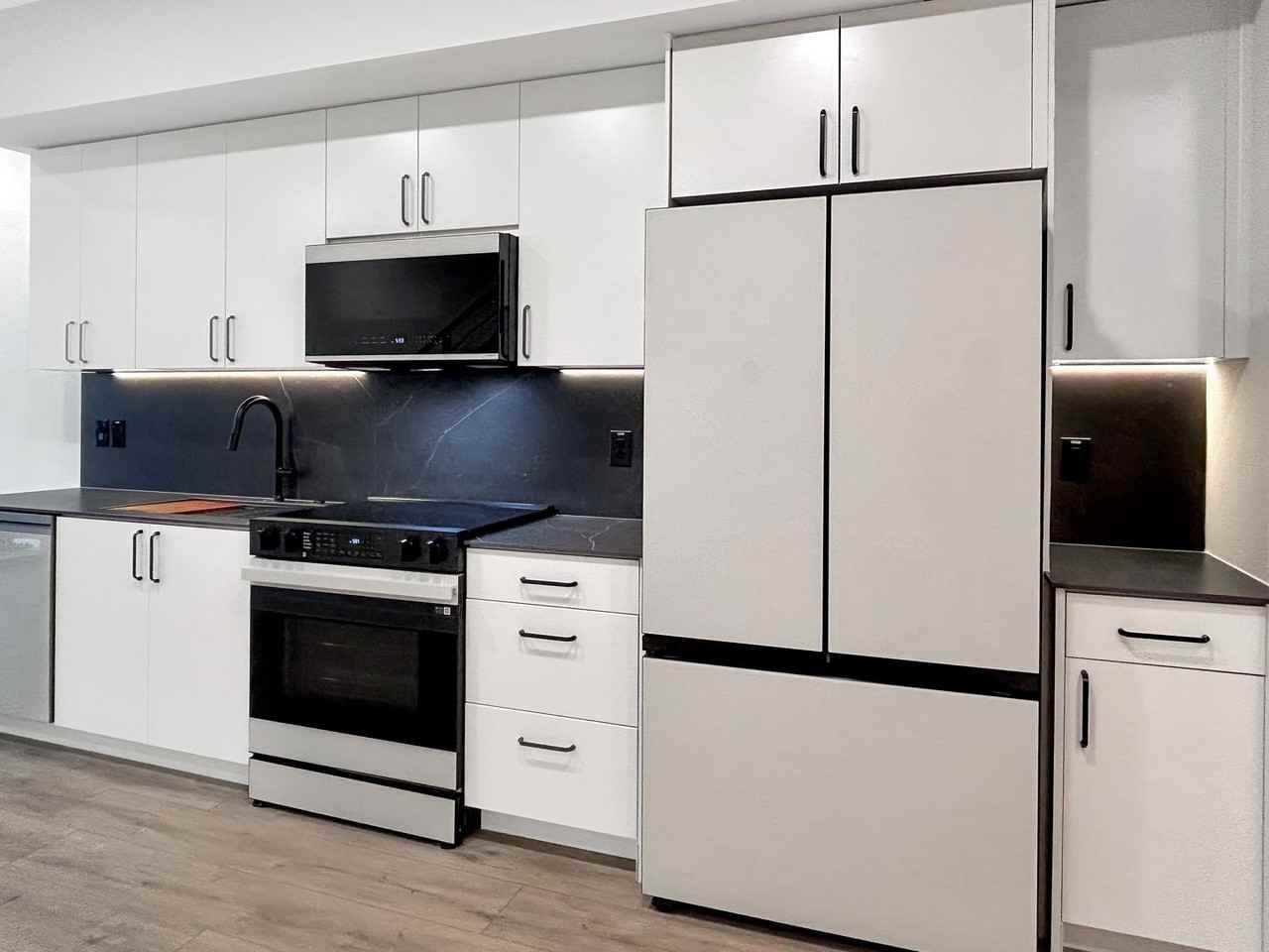 630 Central Pkwy #1215 - Photo 3 of 22